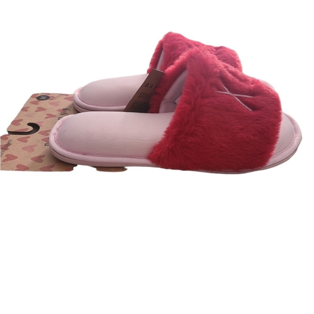 RAE DUNN Women’s slipper fuzzy red slides NWT - Picture 3 of 8